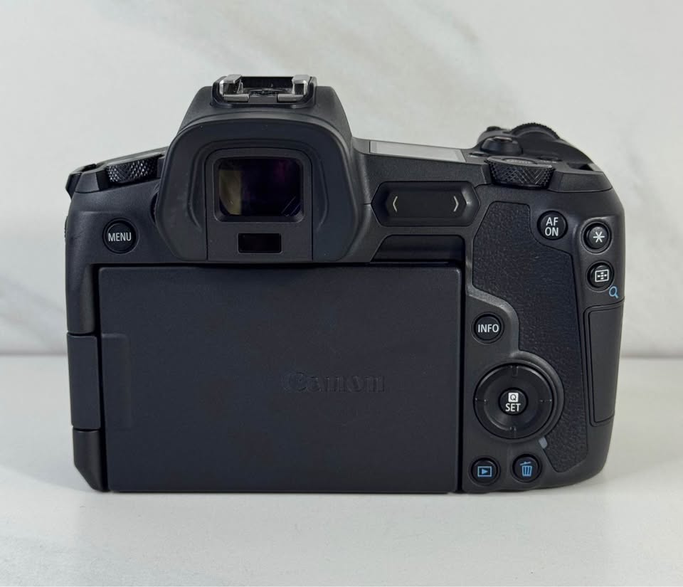 Canon EOS R Camera