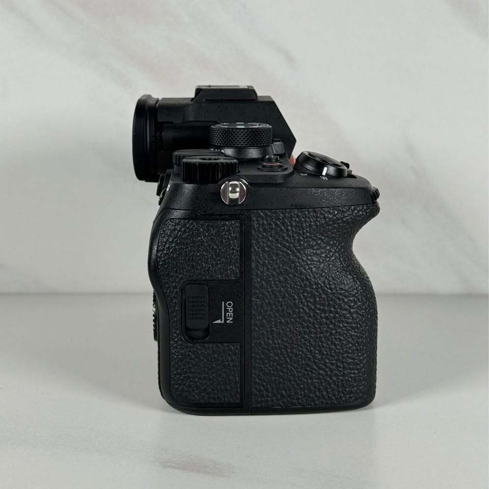 Sony A7 IV 33MP Camera