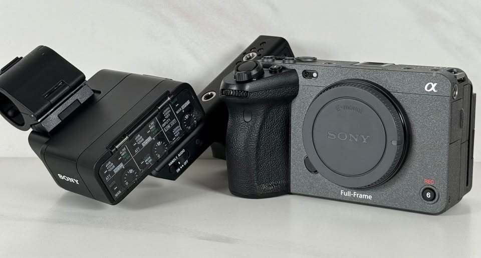Sony FX3 Camera With Top Handle