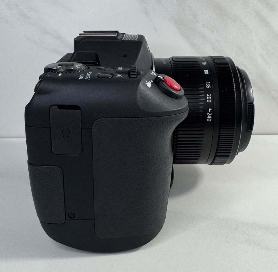 Canon XC15 4k Camcorder