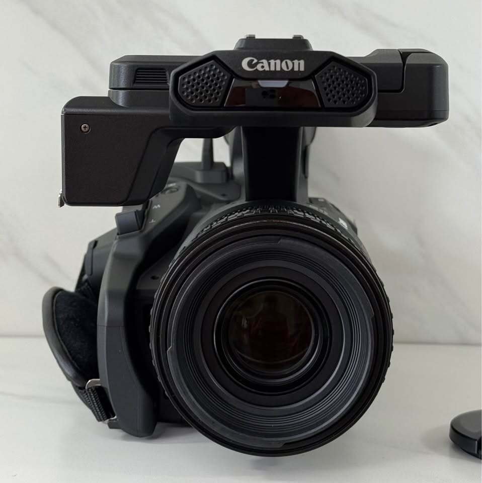 Canon XF605 UHD 4K HDR Pro Camcorder