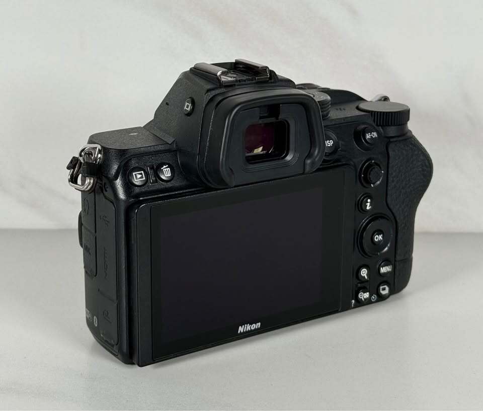 Nikon Z5 Mirrorless Camera