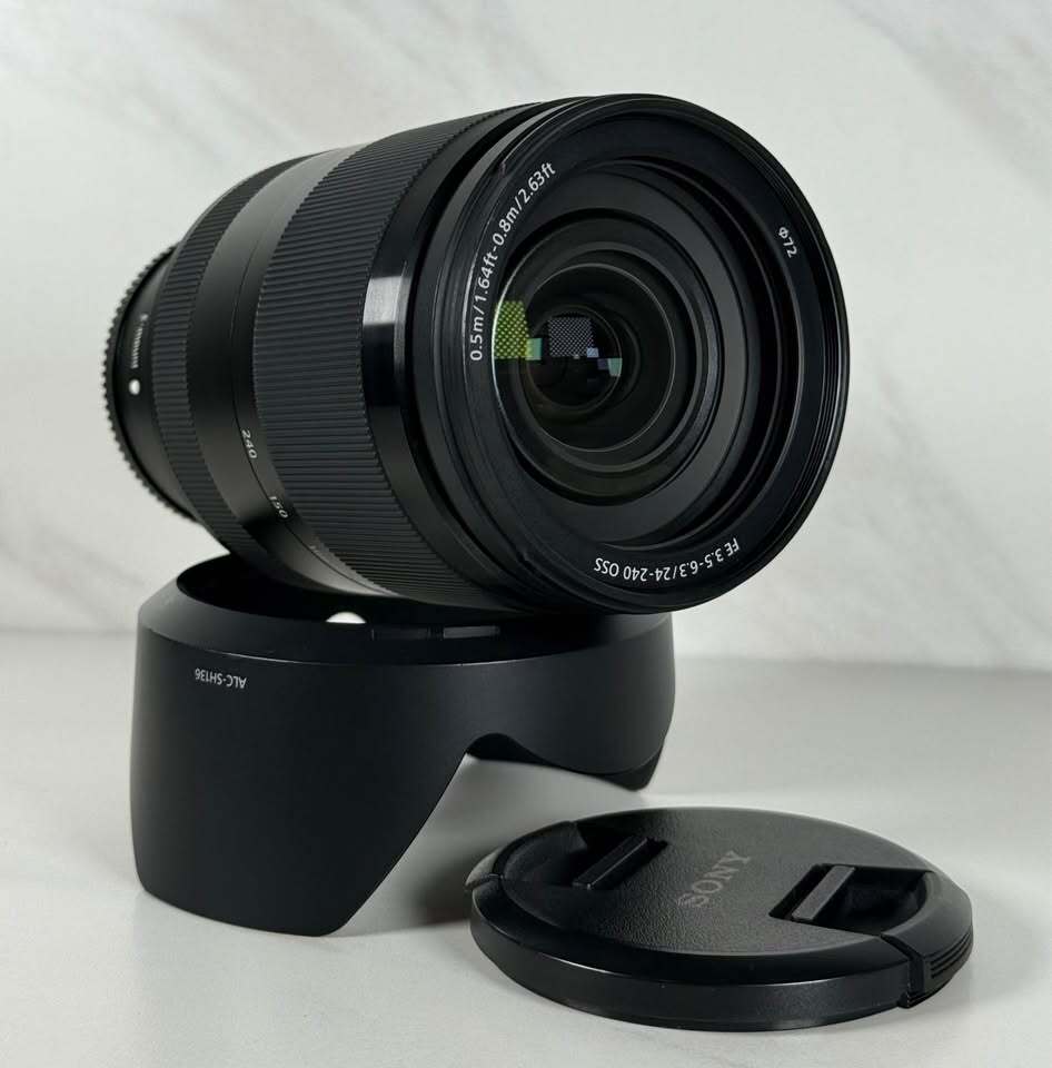 Sony FE 24-240mm f/3.5-6.3 OSS