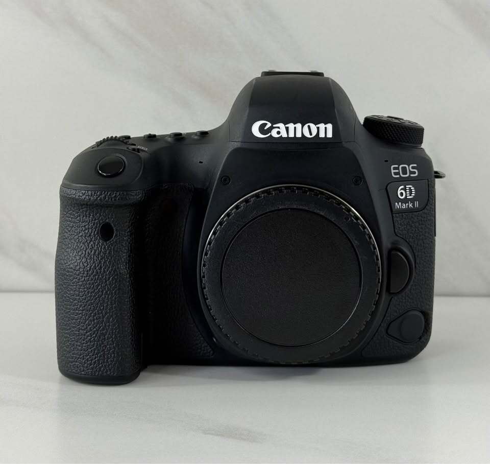 Canon EOS 6D Mark II Camera