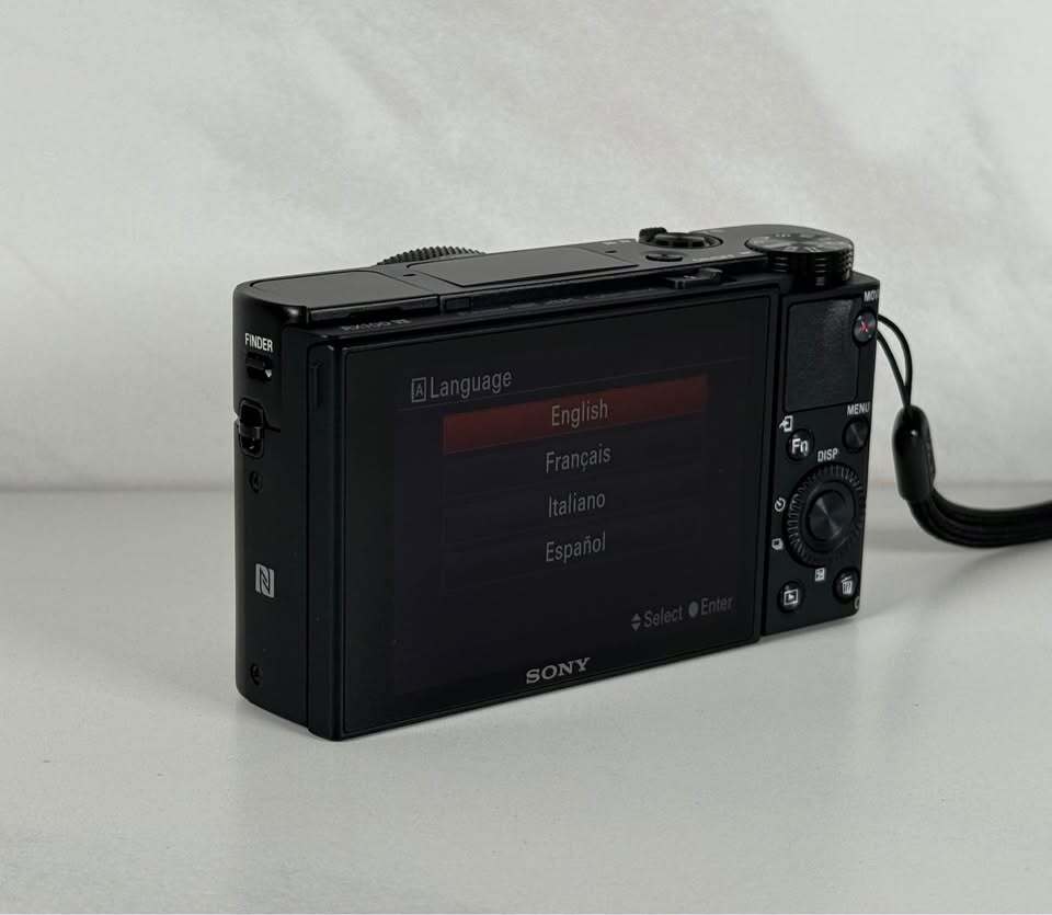 Sony RX100 VII Camera