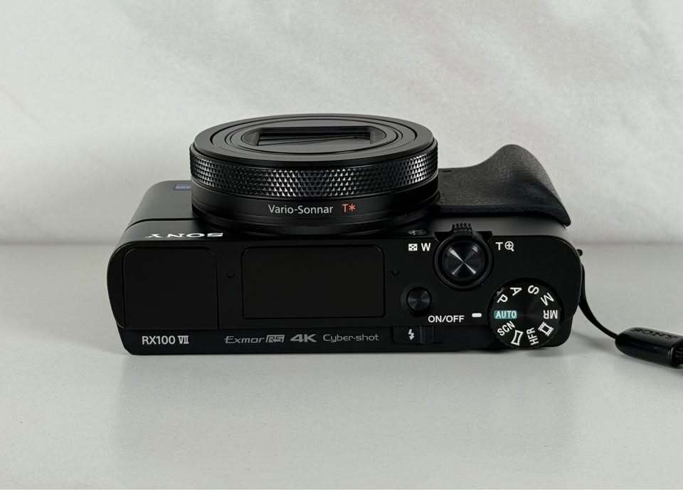 Sony RX100 VII Camera