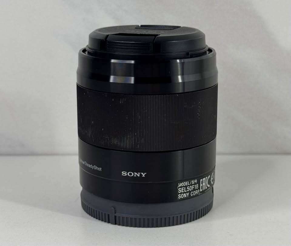 Sony E 50mm F1.8 OSS