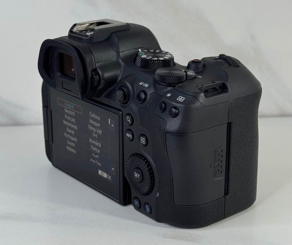 Canon EOS R6 Mark II