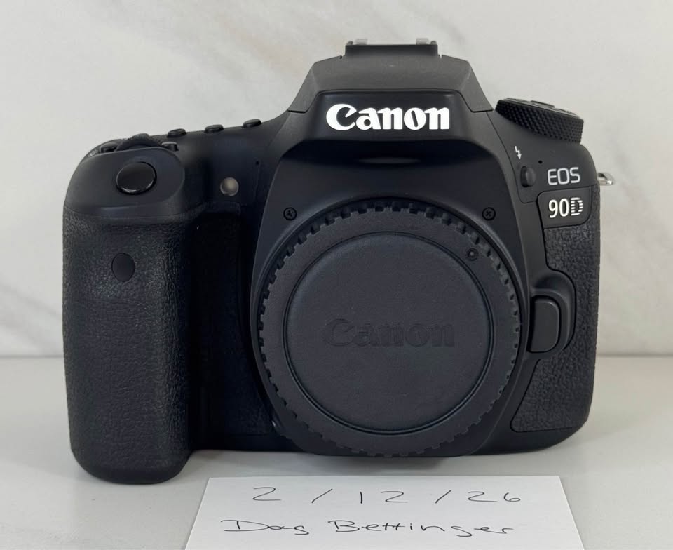 Canon EOS 90D Camera