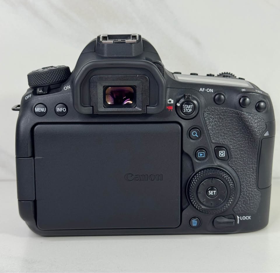 Canon EOS 6D Mark II Camera