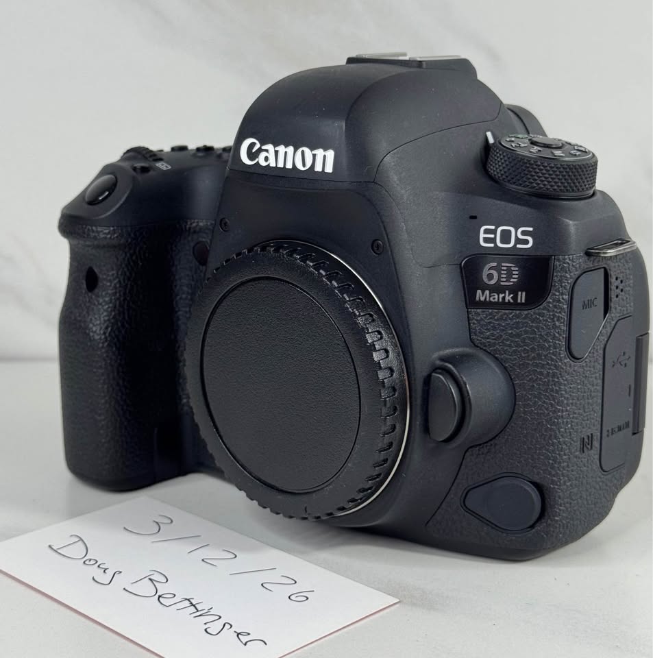 Canon EOS 6D Mark II Camera
