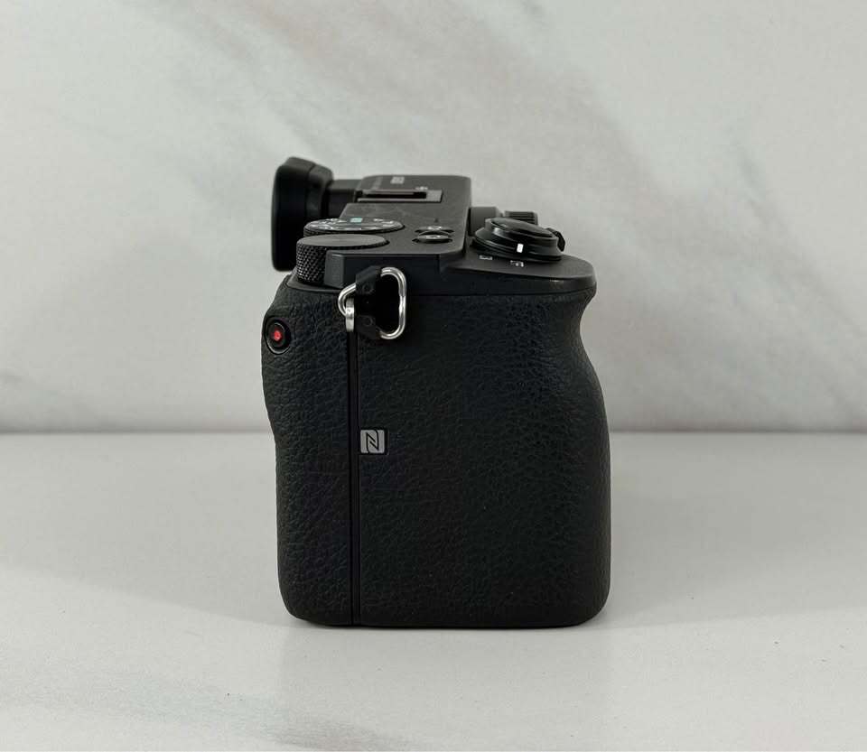Sony A6600 Camera