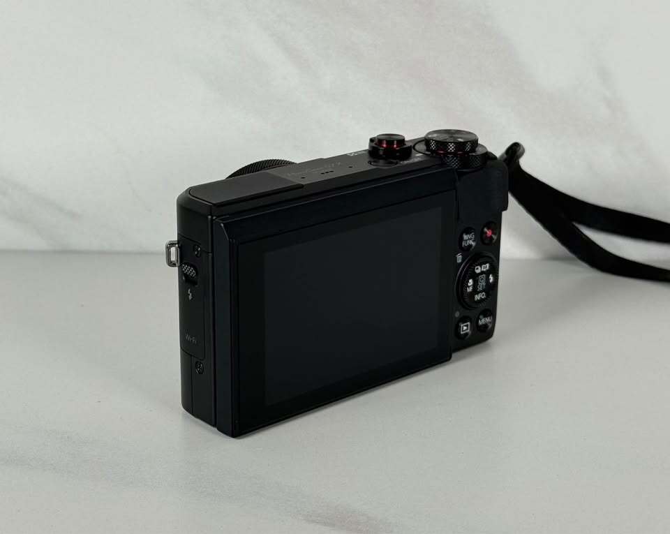 Canon G7X Mark II Camera