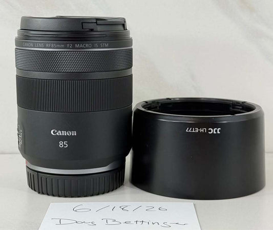 Canon RF 85mm F2 Macro IS STM