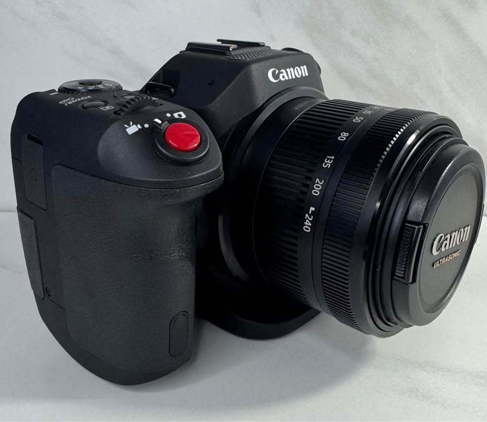 Canon XC15 4k Camcorder
