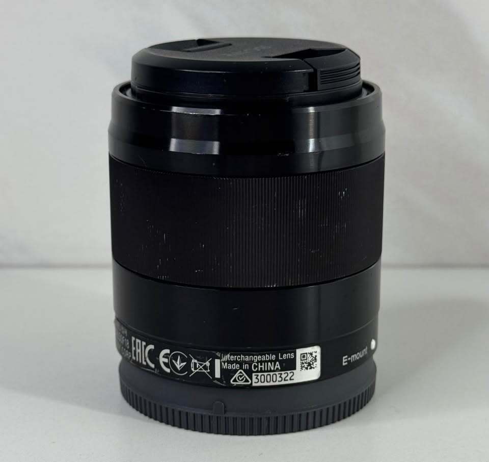 Sony E 50mm F1.8 OSS