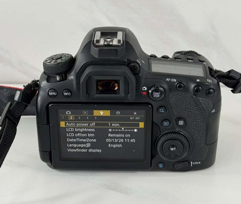 Canon EOS 6D Mark II 26.MP Camera
