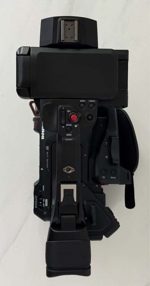 Canon XF605 UHD 4K HDR Pro Camcorder