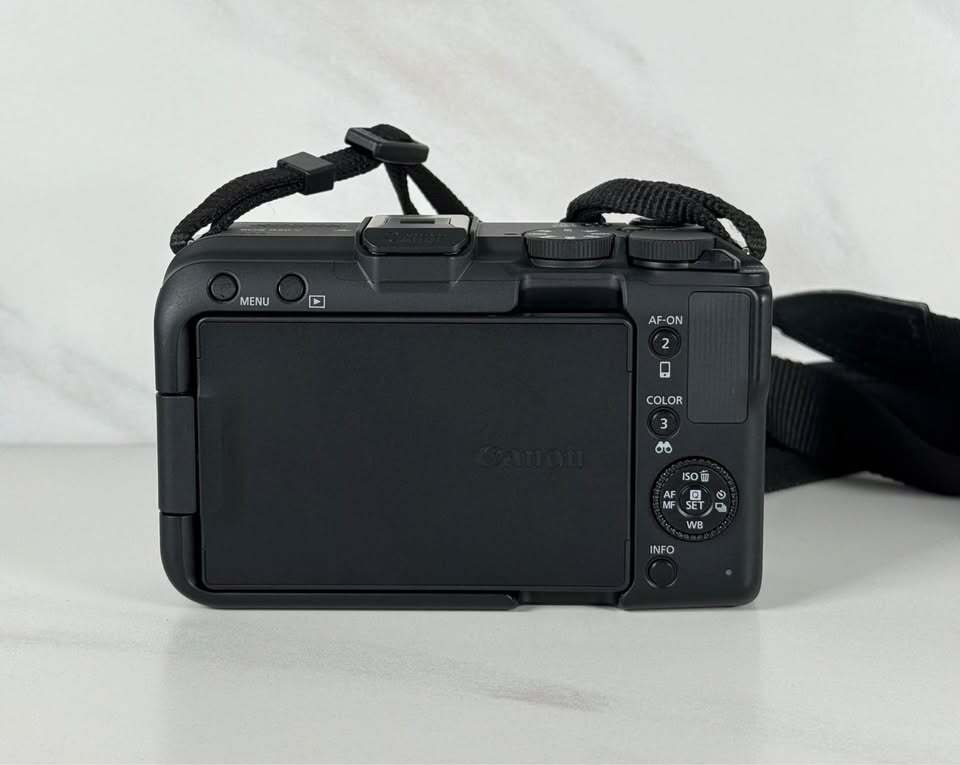Canon EOS R50 V Camera