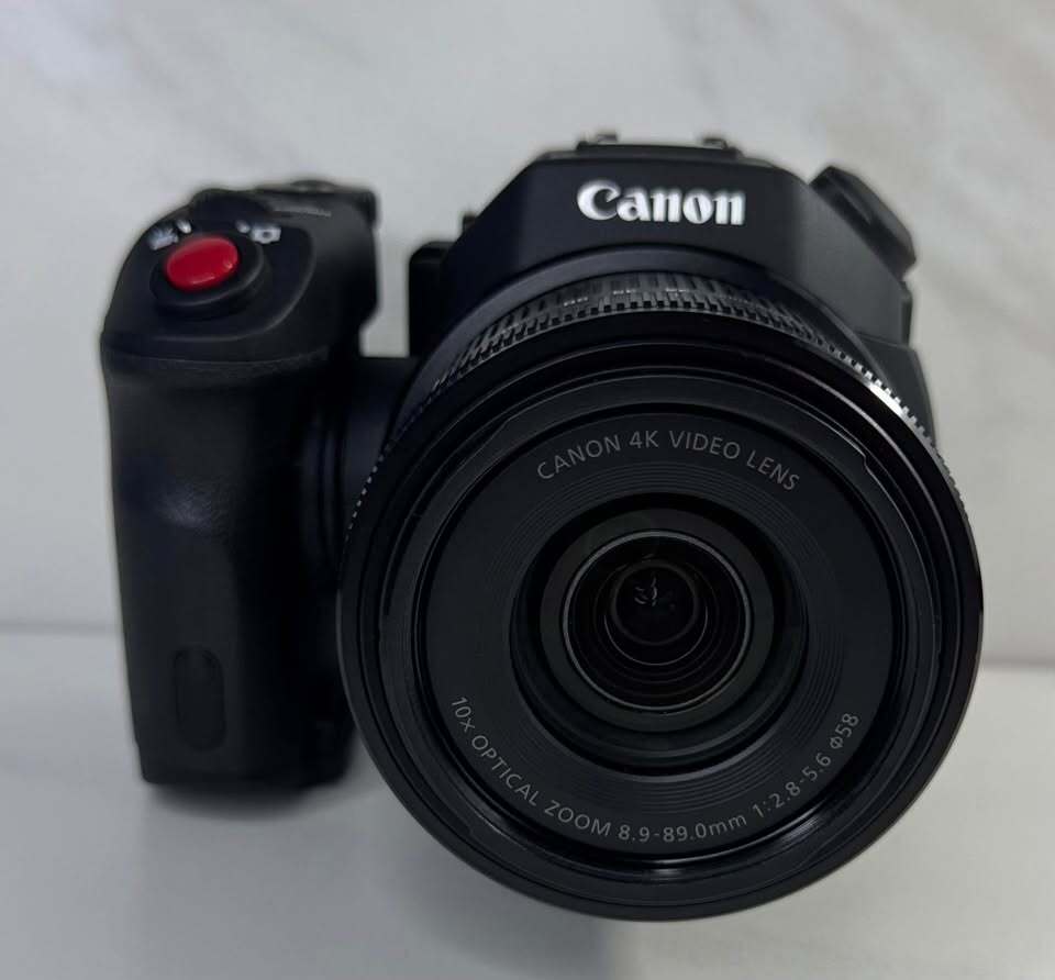 Canon XC15 4k Camcorder
