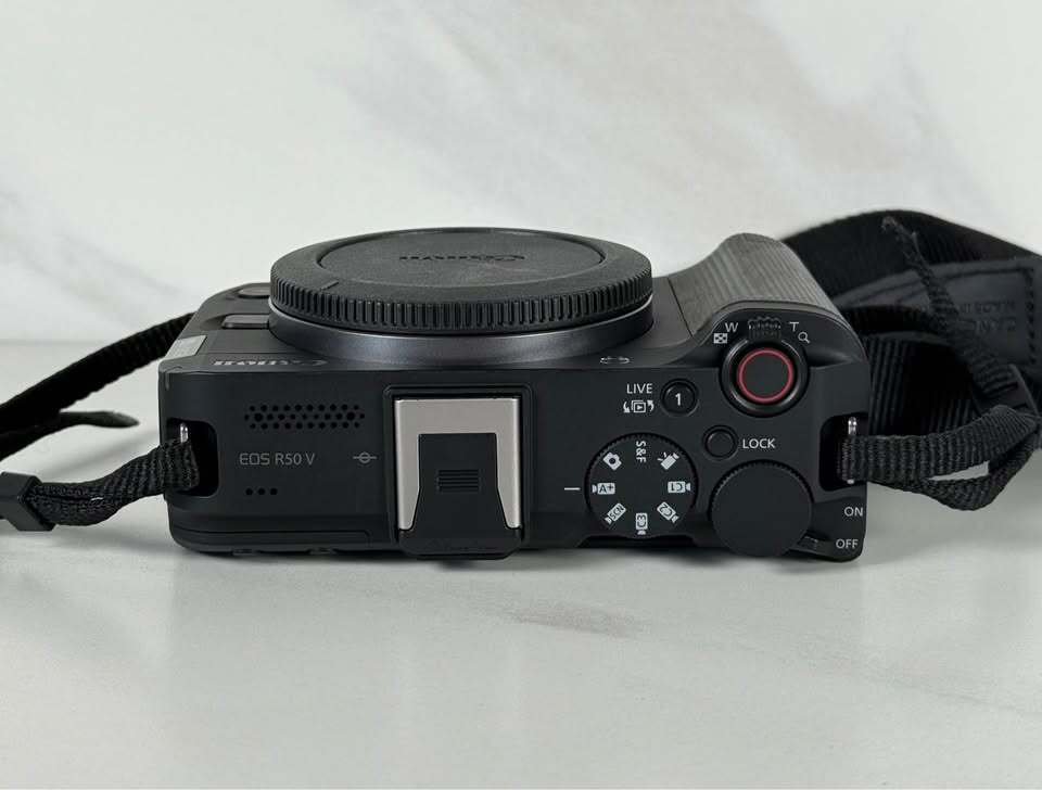 Canon EOS R50 V Camera