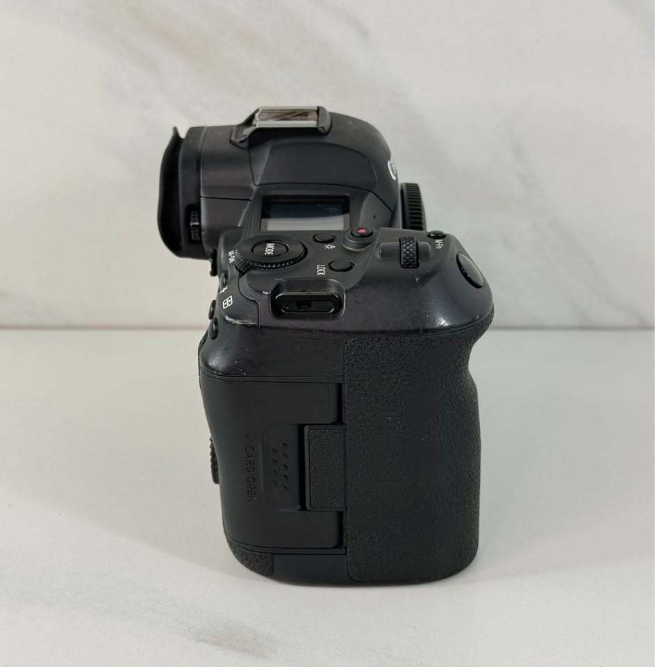Canon EOS R5 Camera