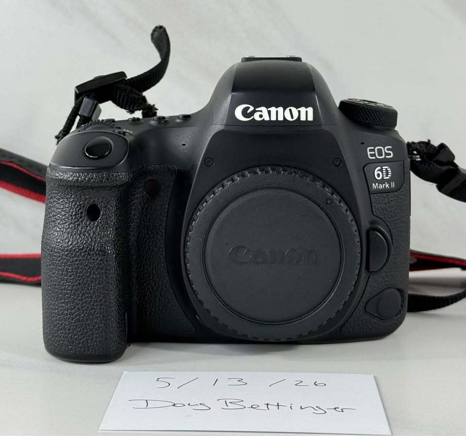 Canon EOS 6D Mark II 26.MP Camera