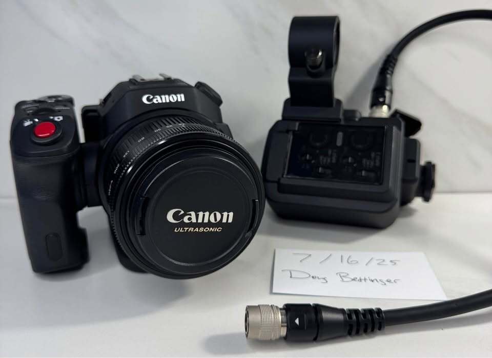 Canon XC15 4k Camcorder